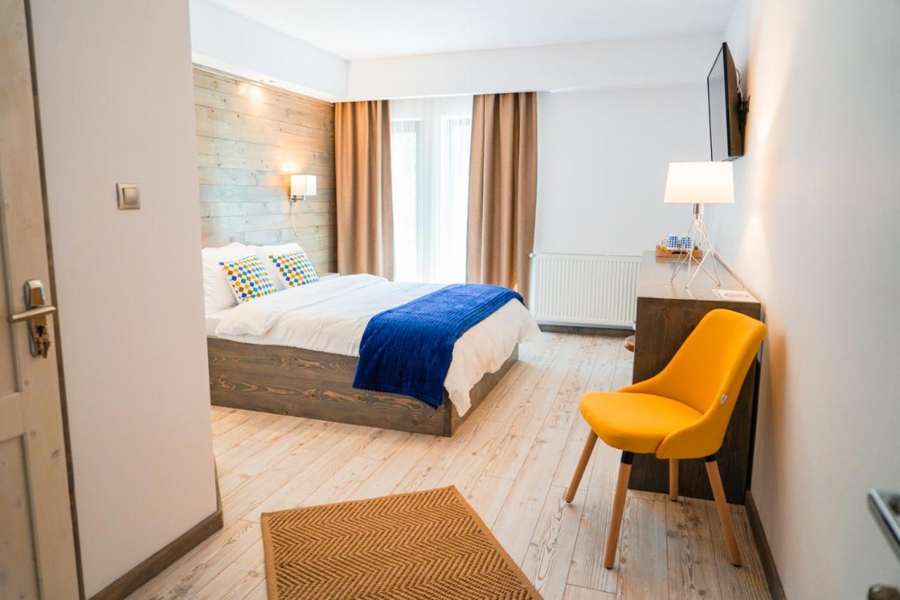 Montana 219 Hotel วาเลีย ดรากานูลุย ภายนอก รูปภาพ