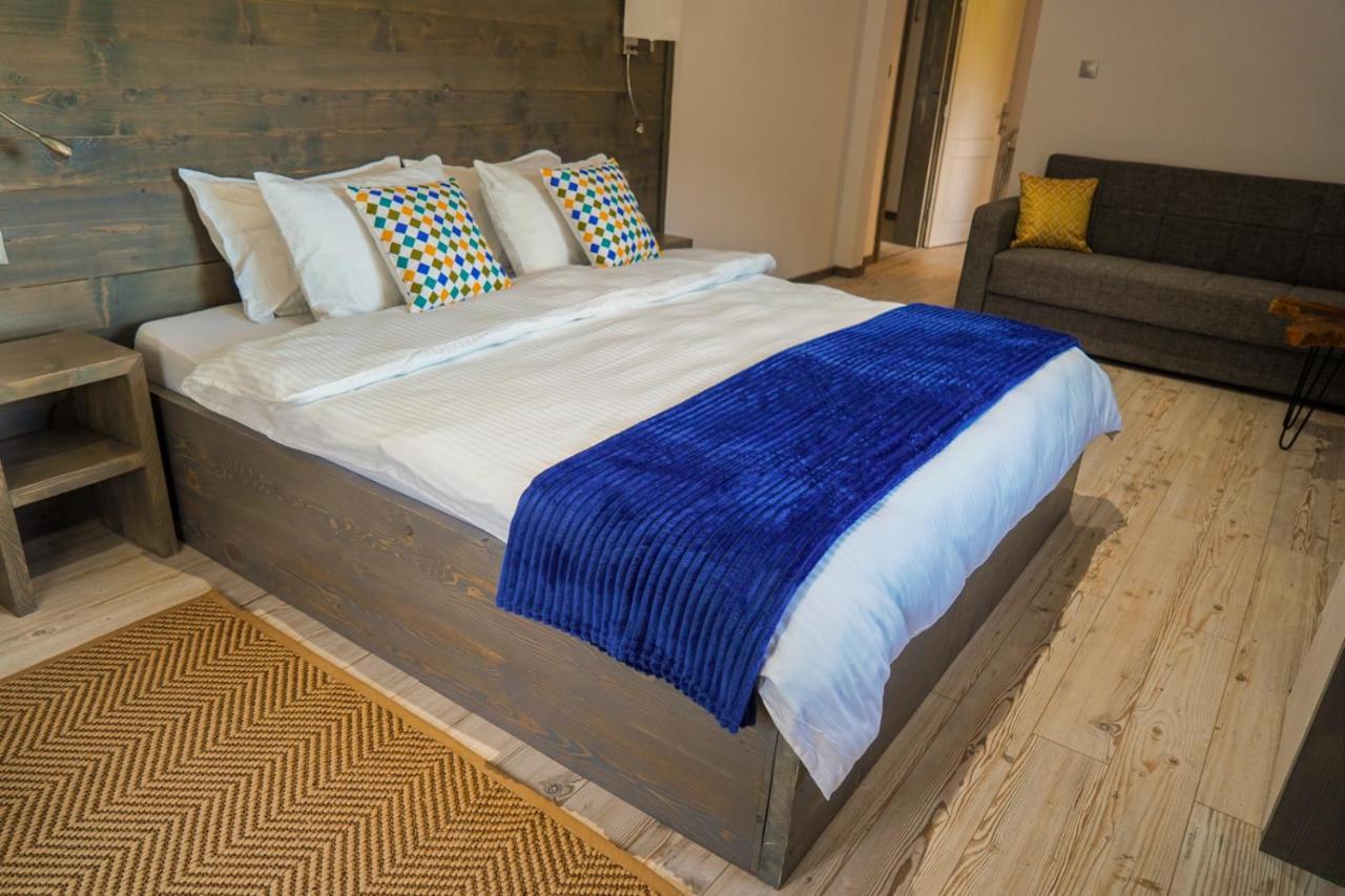 Montana 219 Hotel วาเลีย ดรากานูลุย ภายนอก รูปภาพ